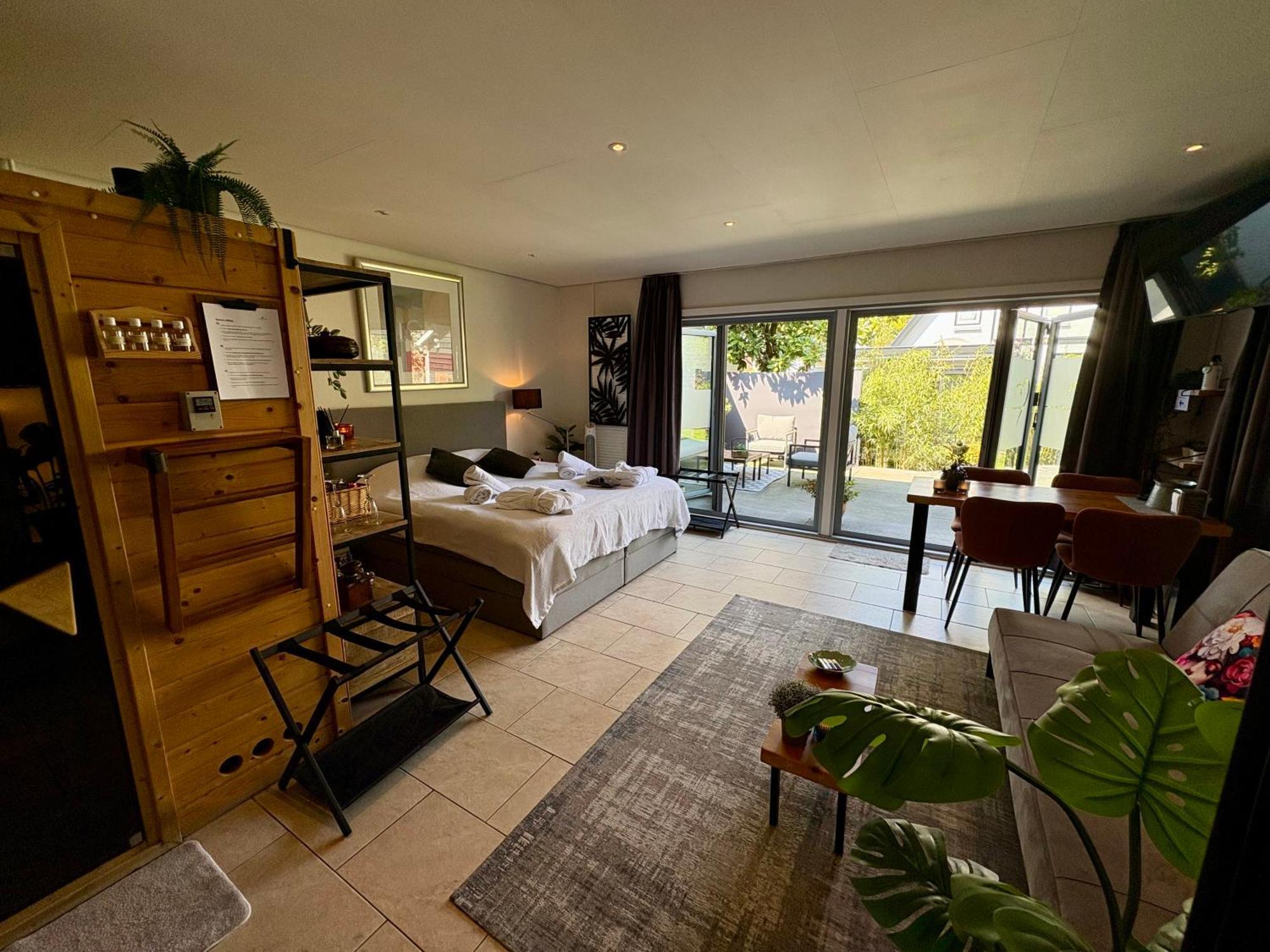 B&B Wellness Soest Exteriör bild